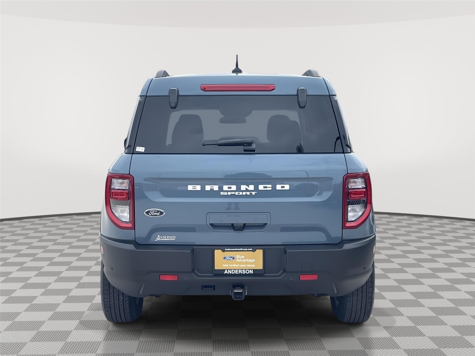 Vehicle photo 8