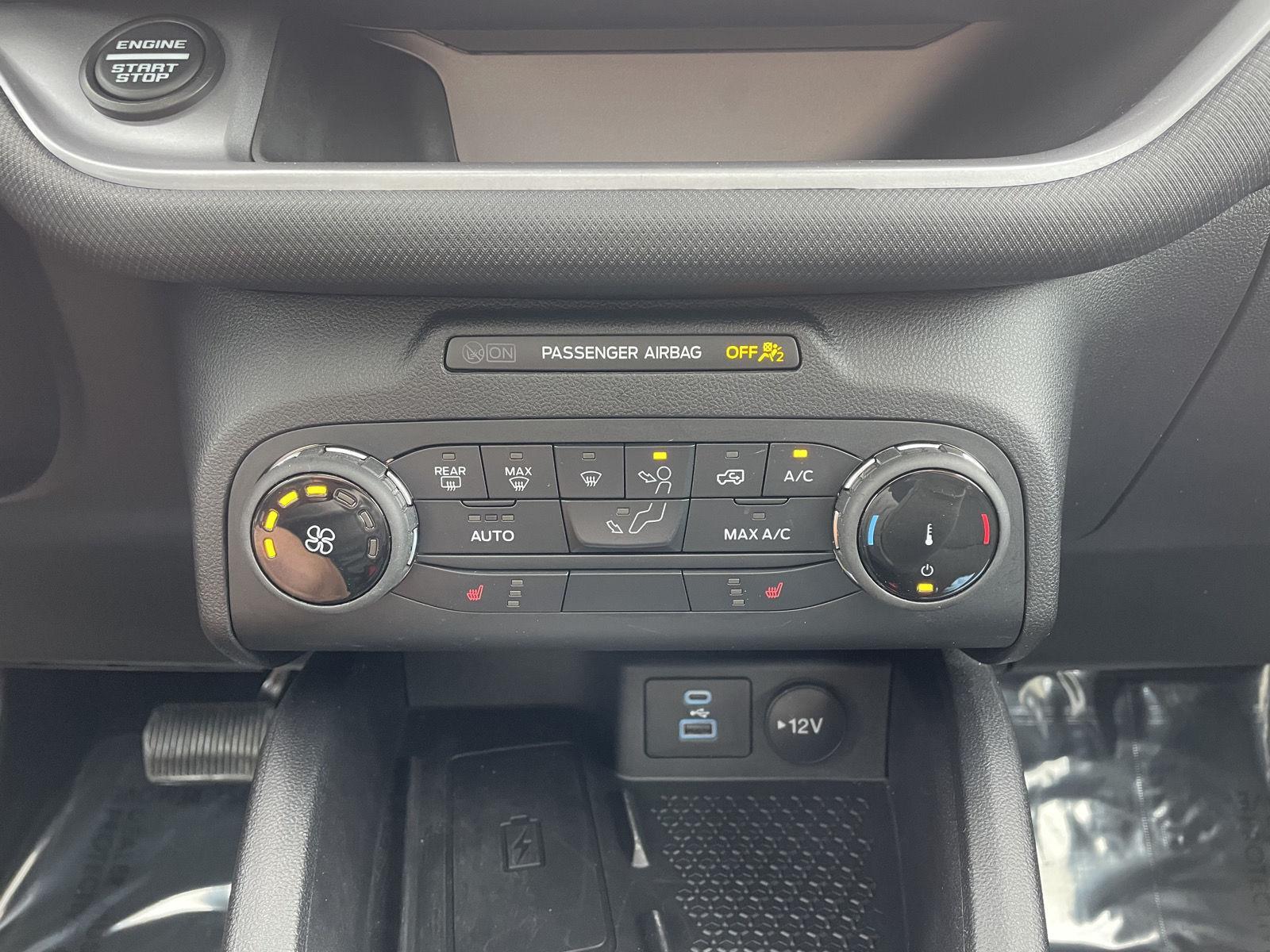 Vehicle photo 27