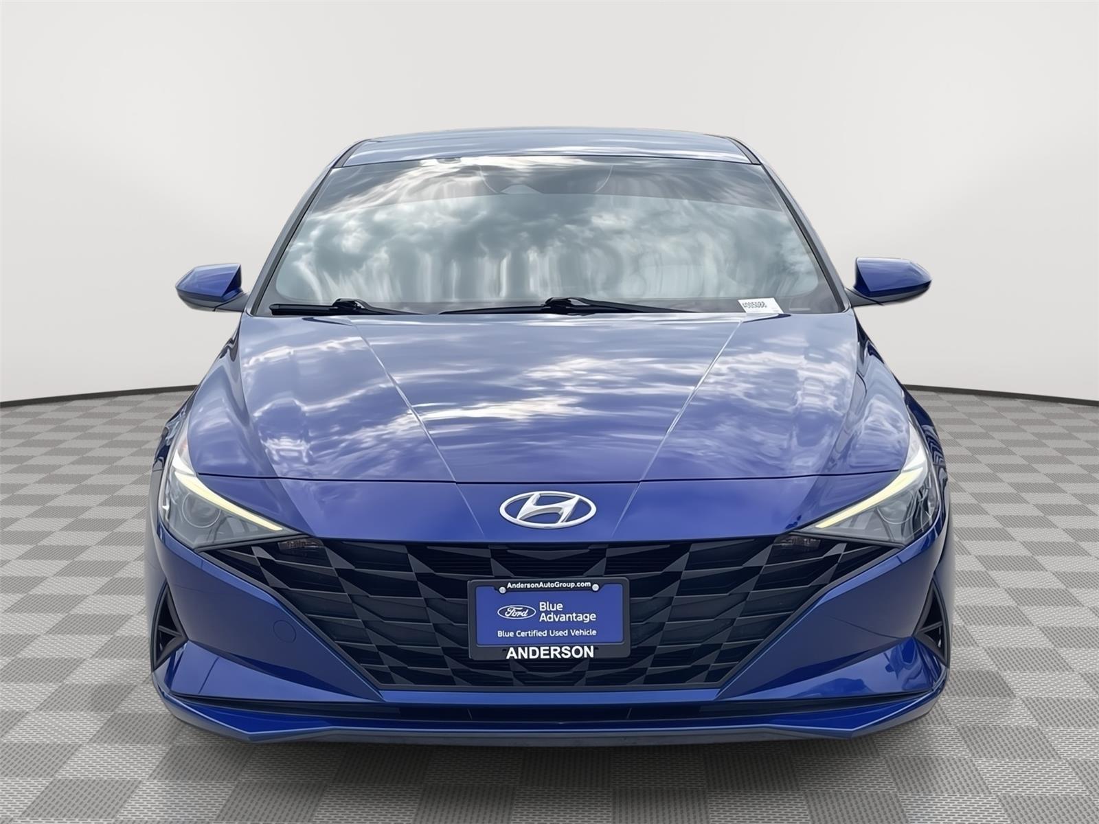 Vehicle photo 4