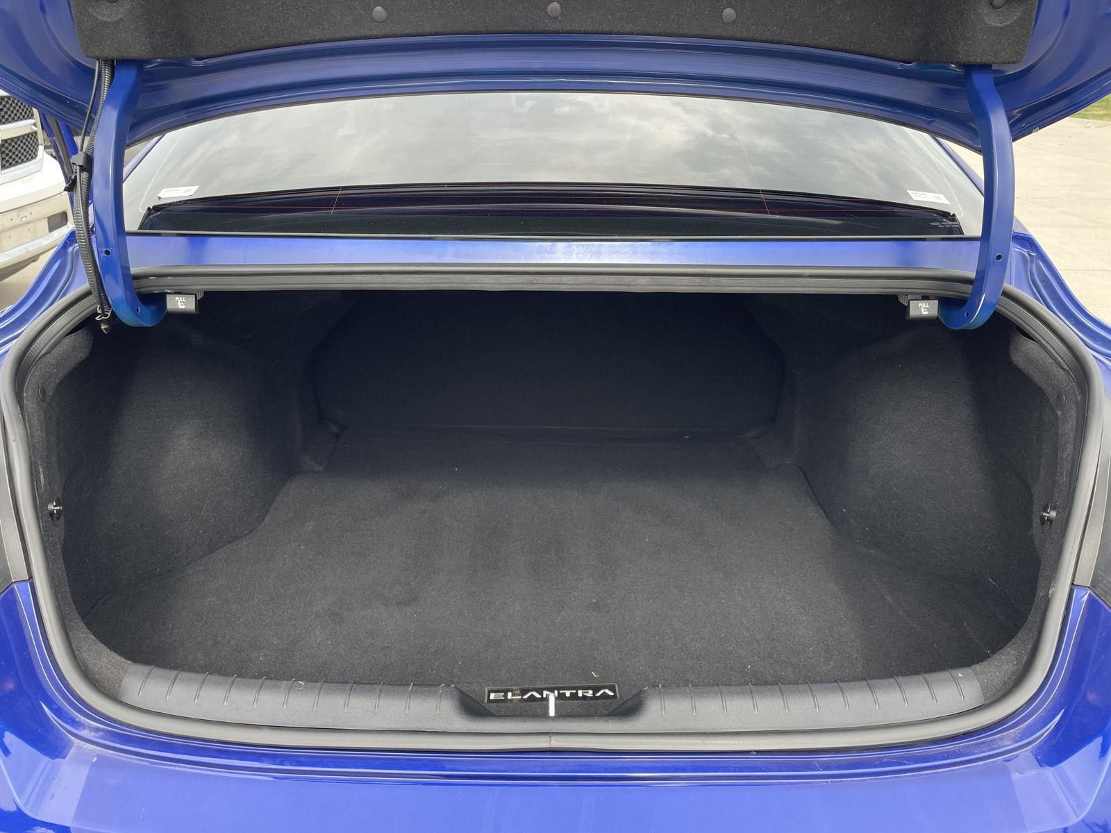 Vehicle photo 33