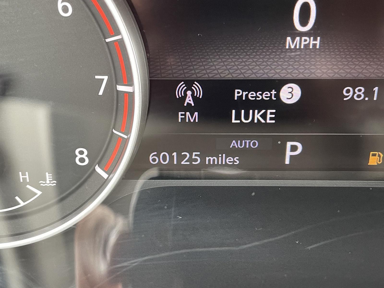Vehicle photo 3