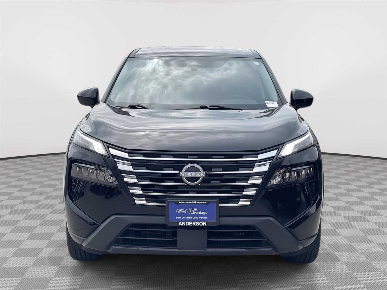 Vehicle photo 4
