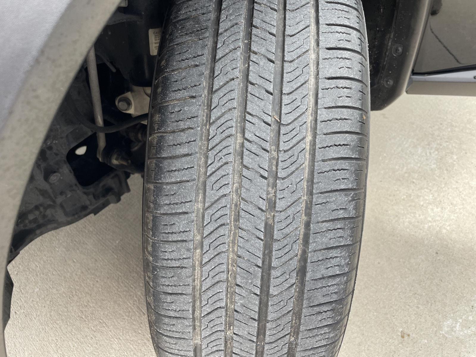 Vehicle photo 11