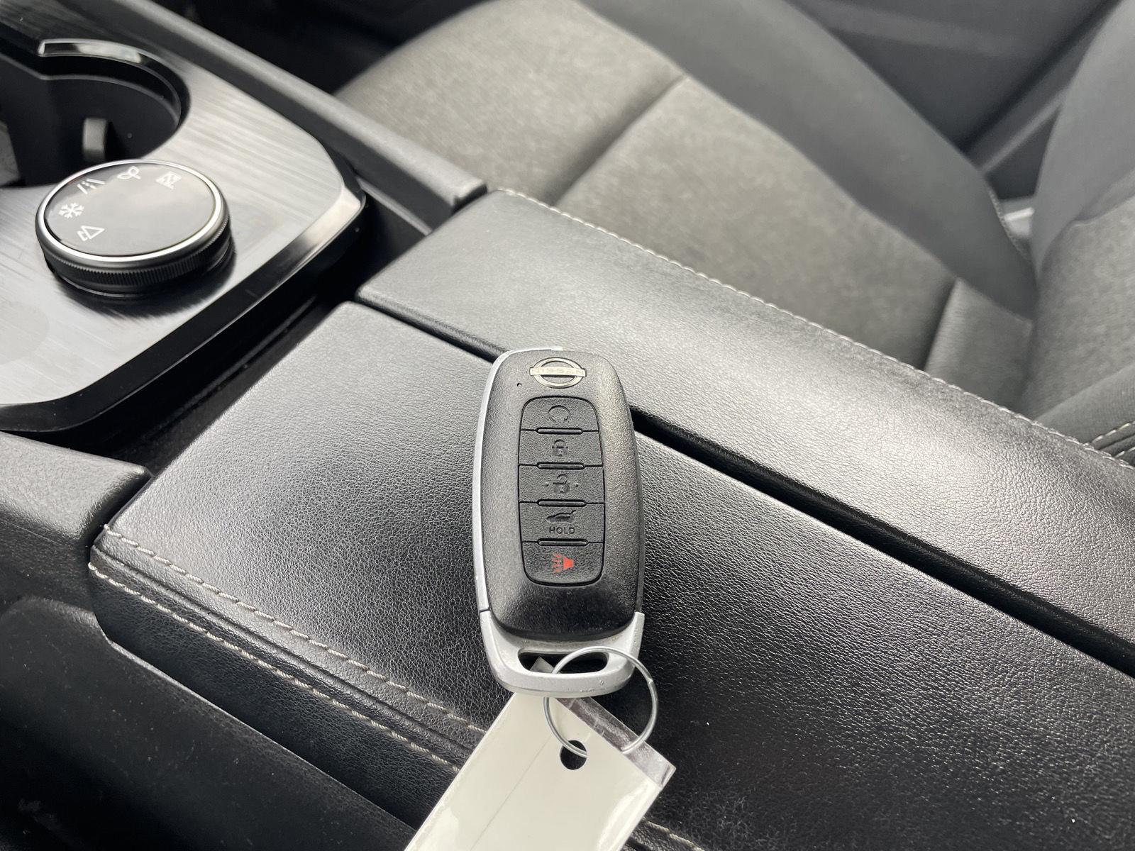 Vehicle photo 38