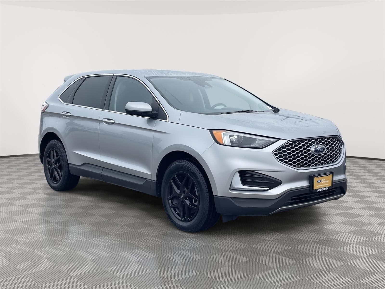 Vehicle photo 5
