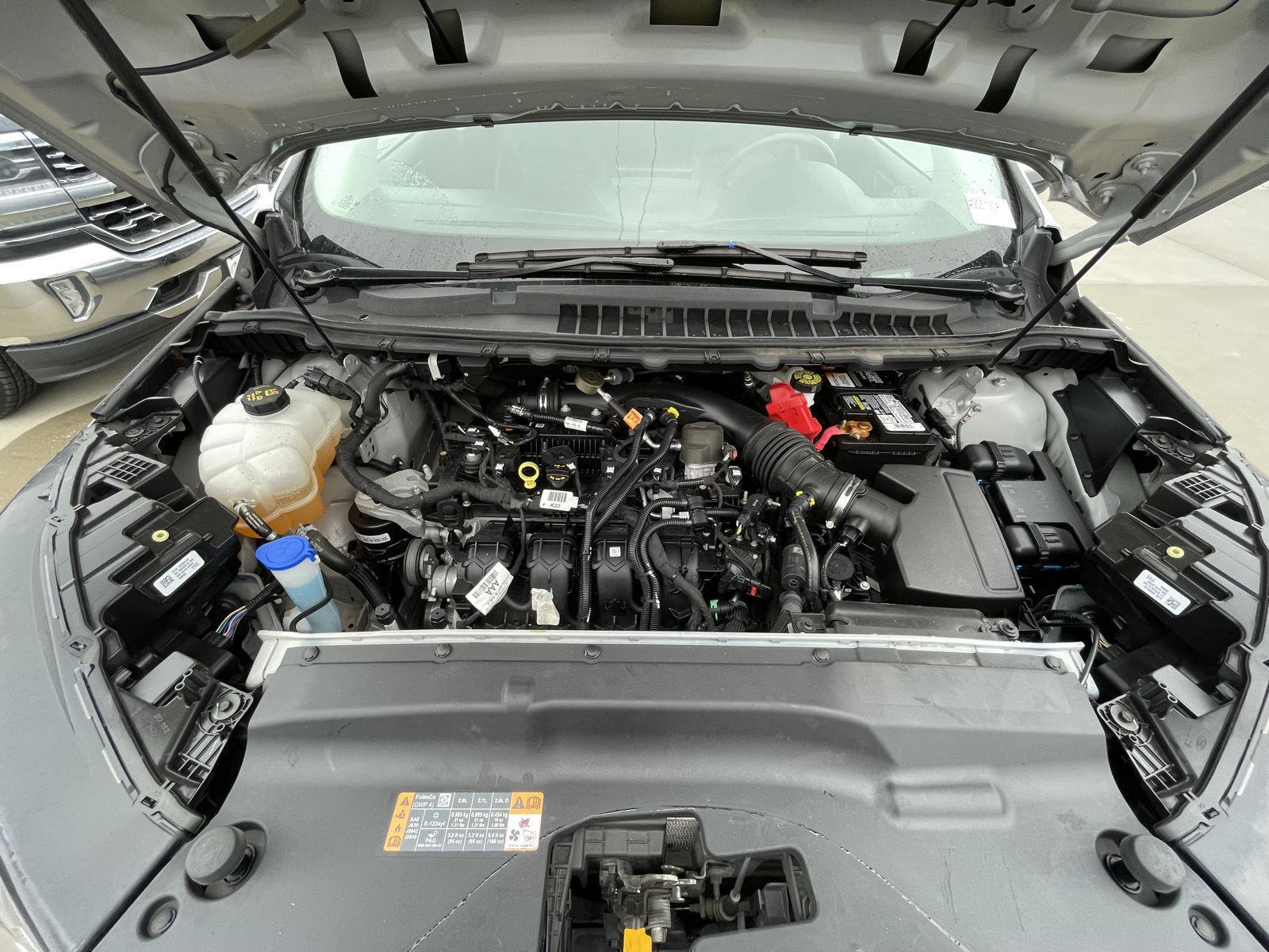 Vehicle photo 33