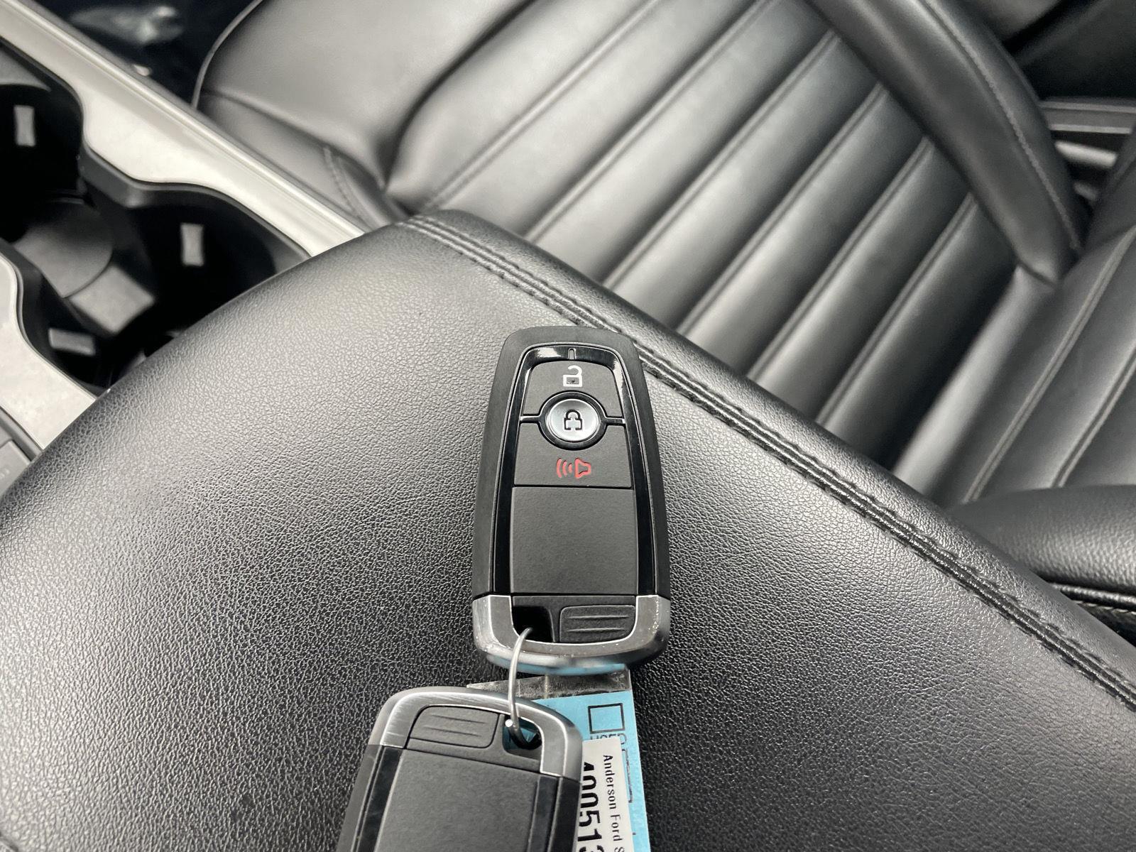 Vehicle photo 37
