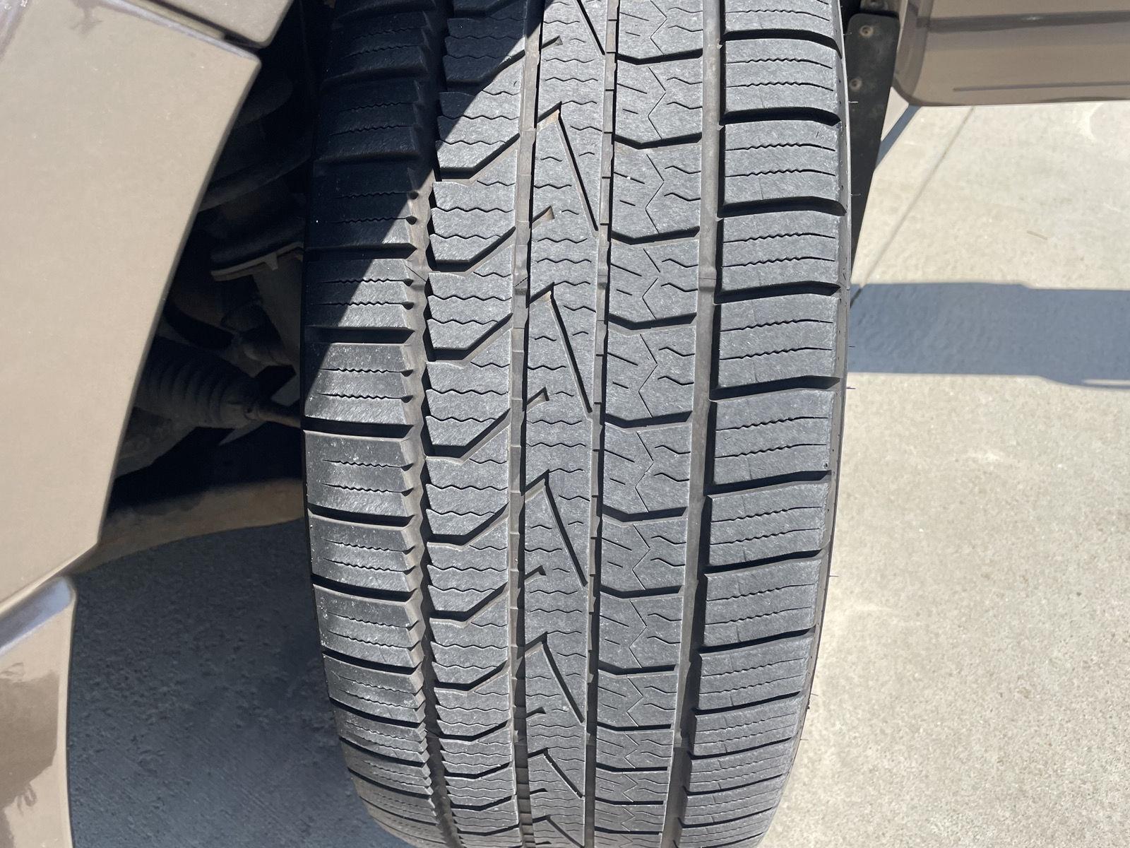 Vehicle photo 11