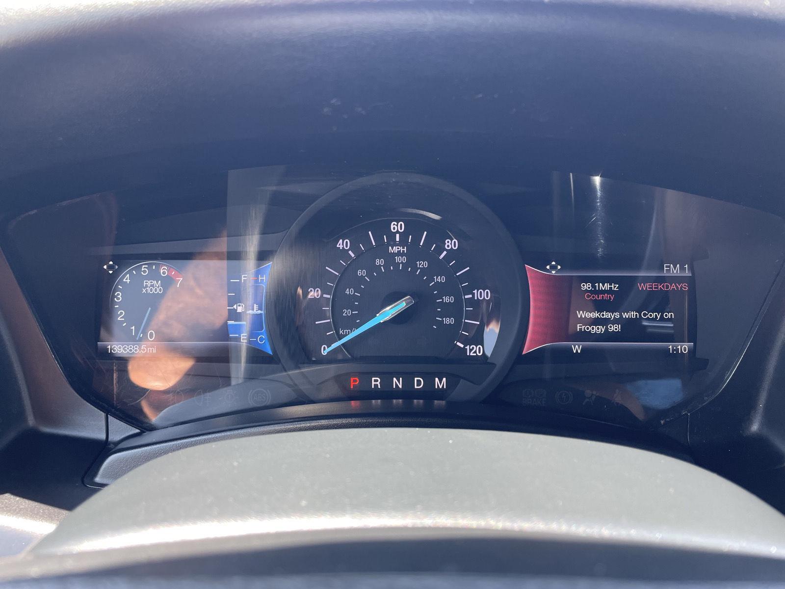 Vehicle photo 15