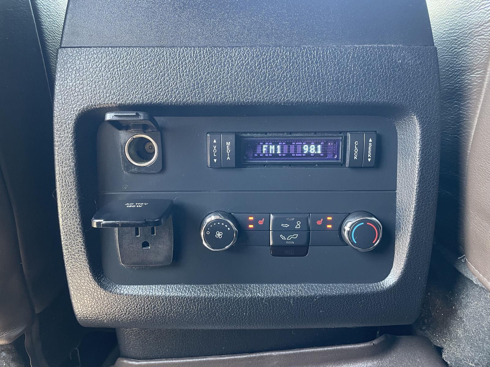 Vehicle photo 21