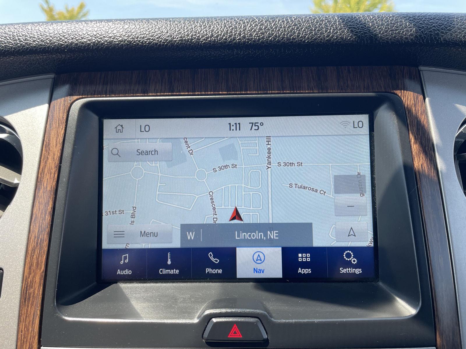 Vehicle photo 26