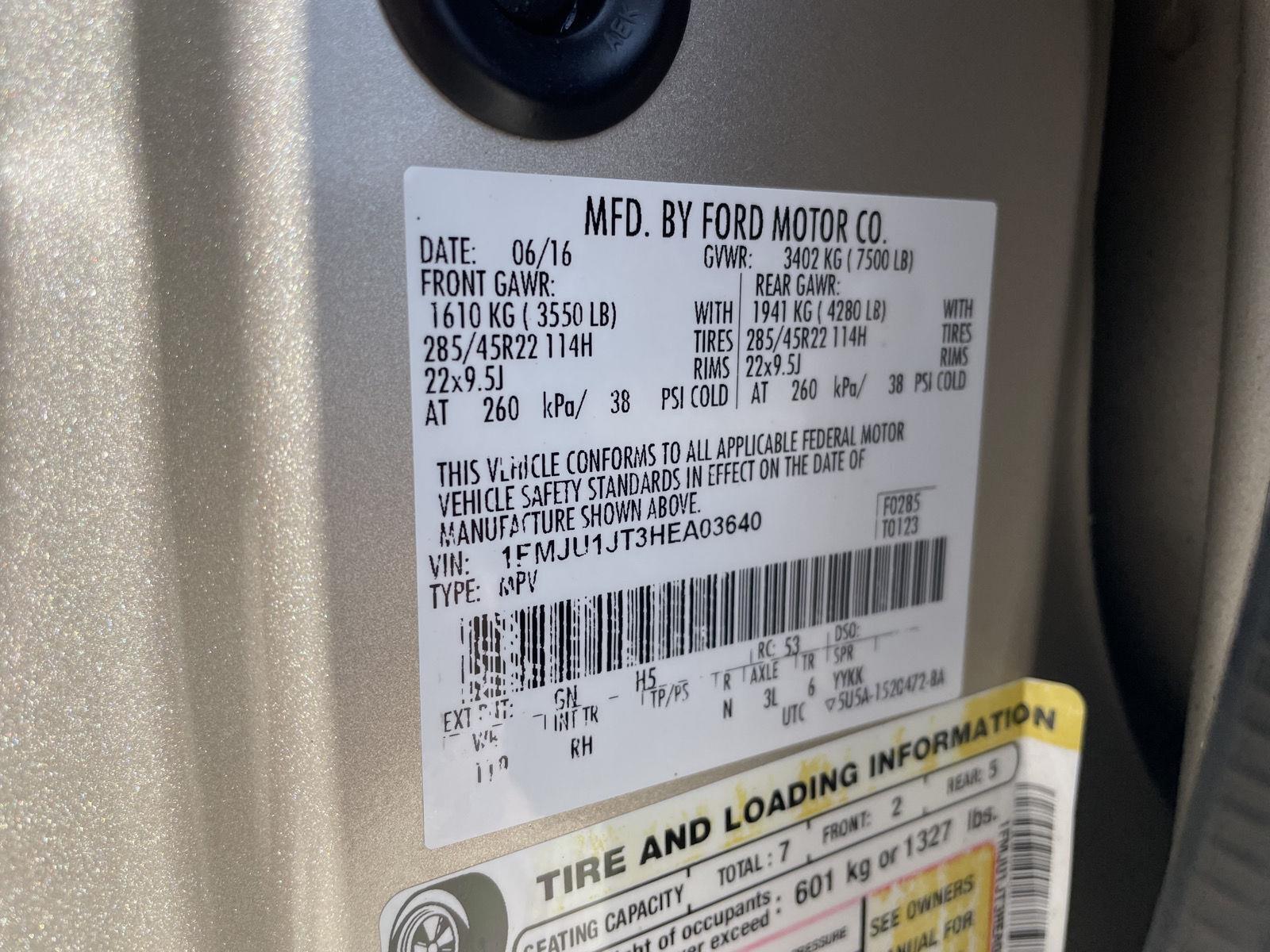 Vehicle photo 33