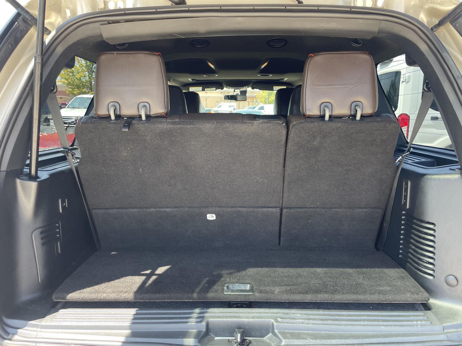 Vehicle photo 36