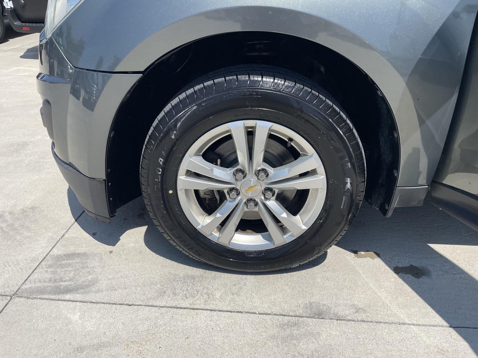 Vehicle photo 10