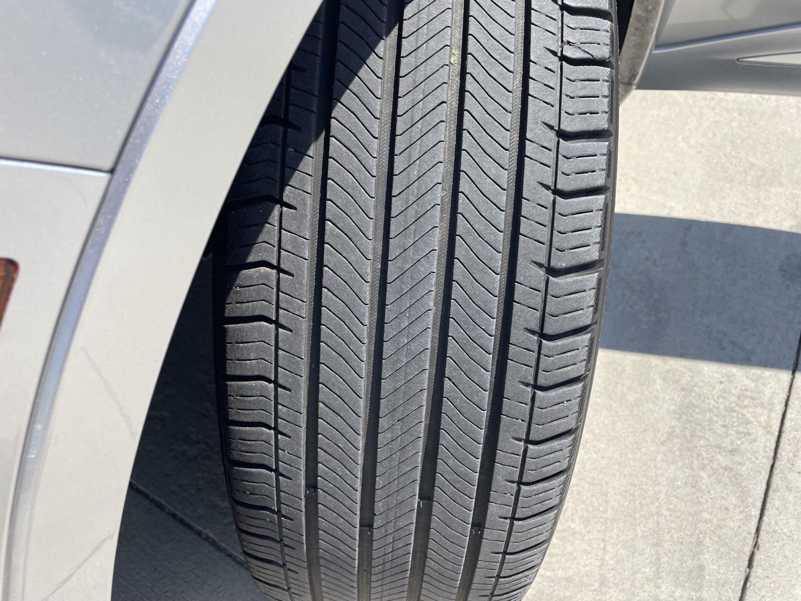 Vehicle photo 11