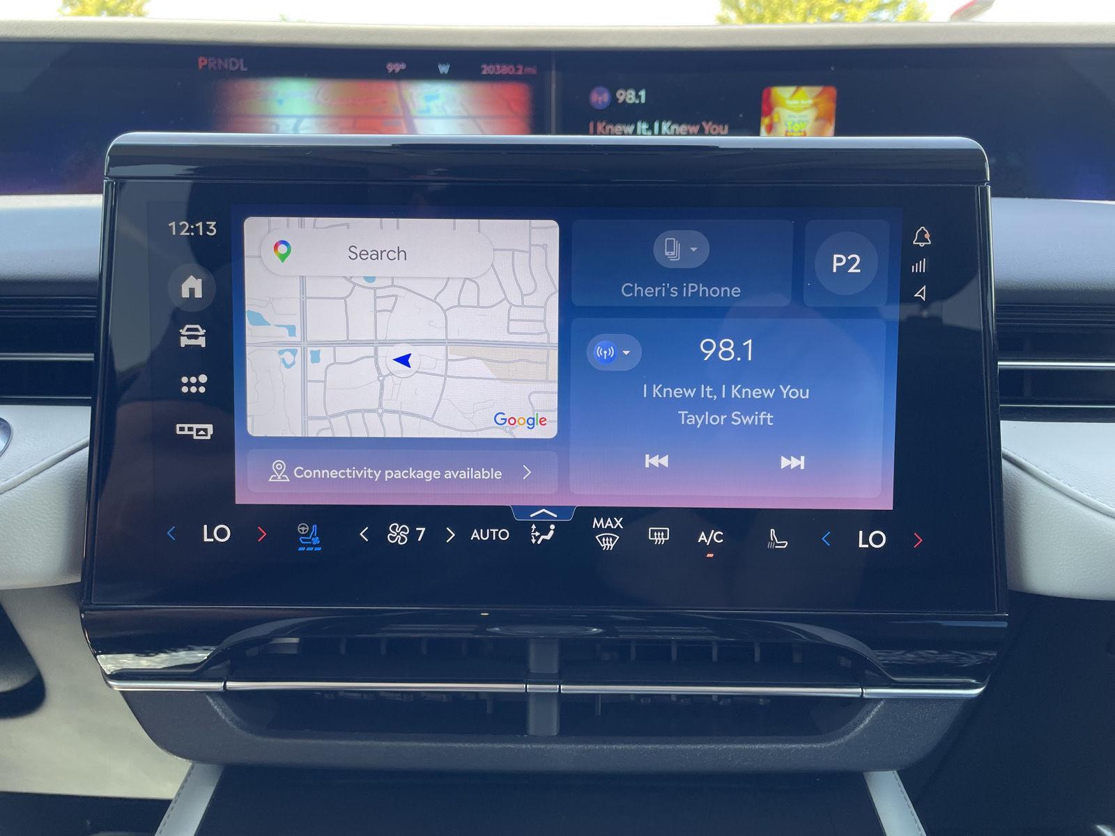 Vehicle photo 24