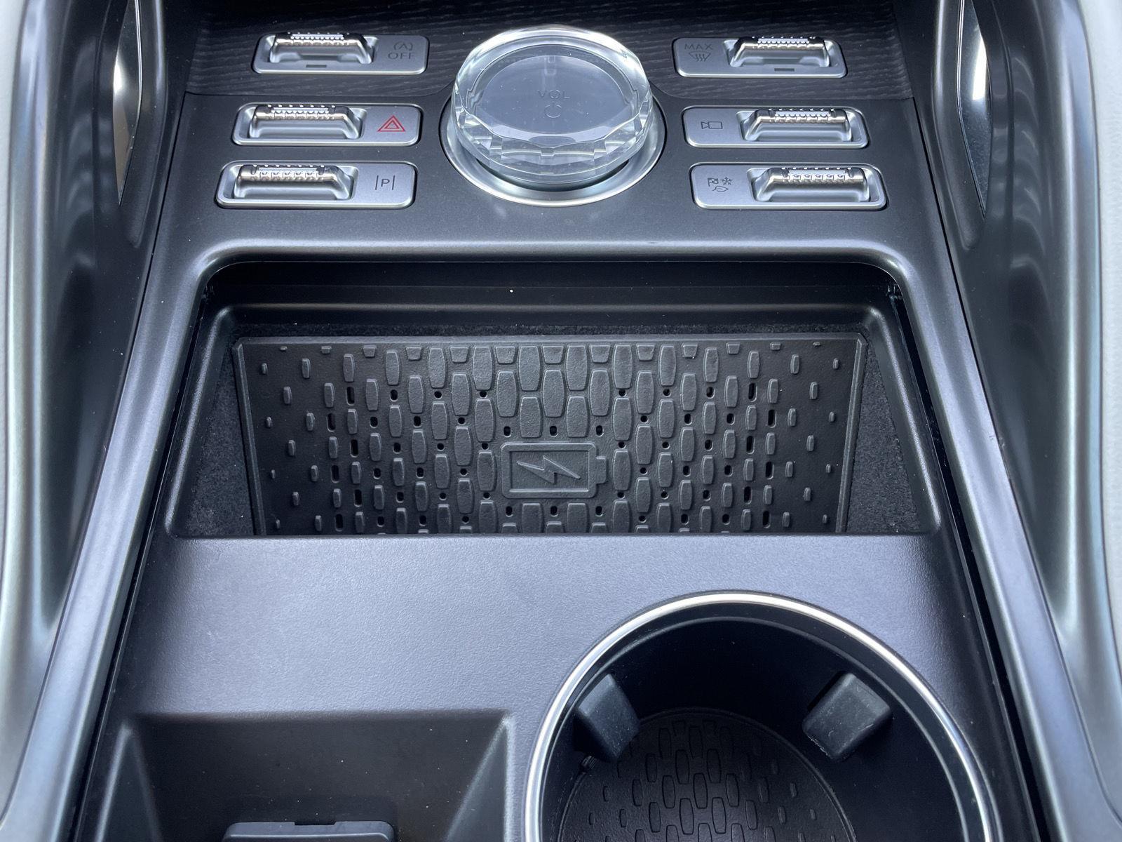 Vehicle photo 31