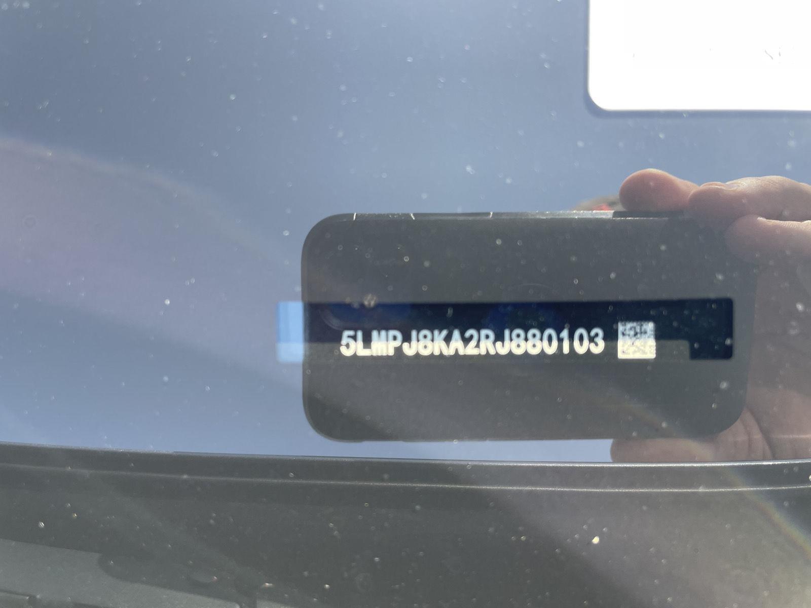 Vehicle photo 36