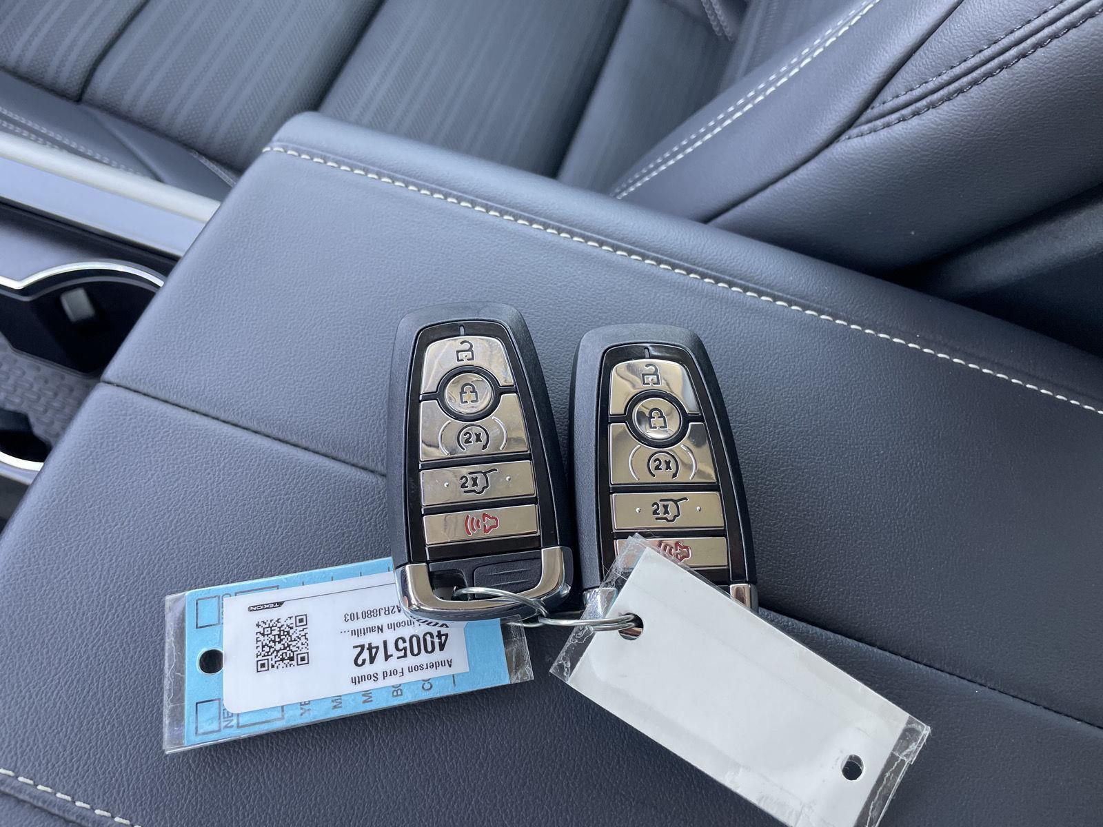 Vehicle photo 41