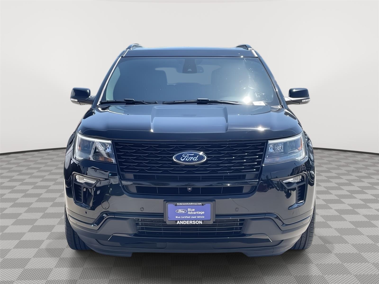 Vehicle photo 4