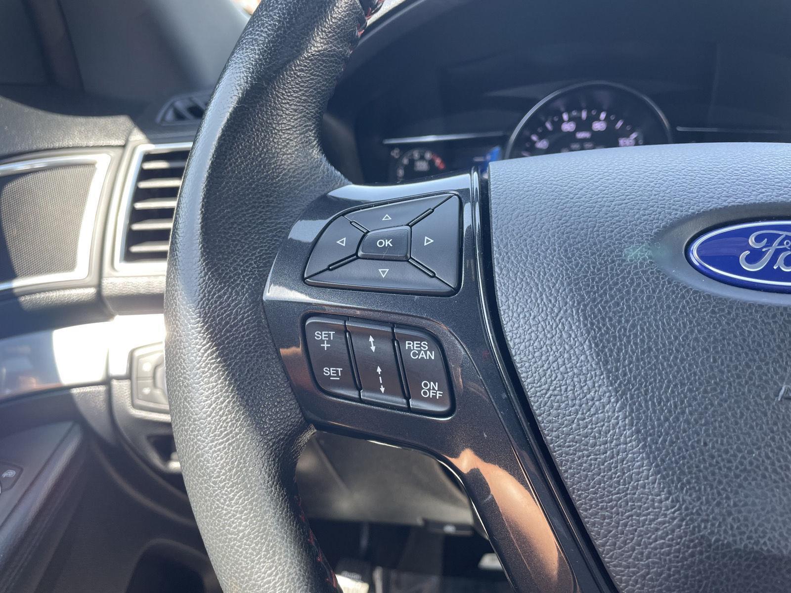 Vehicle photo 13