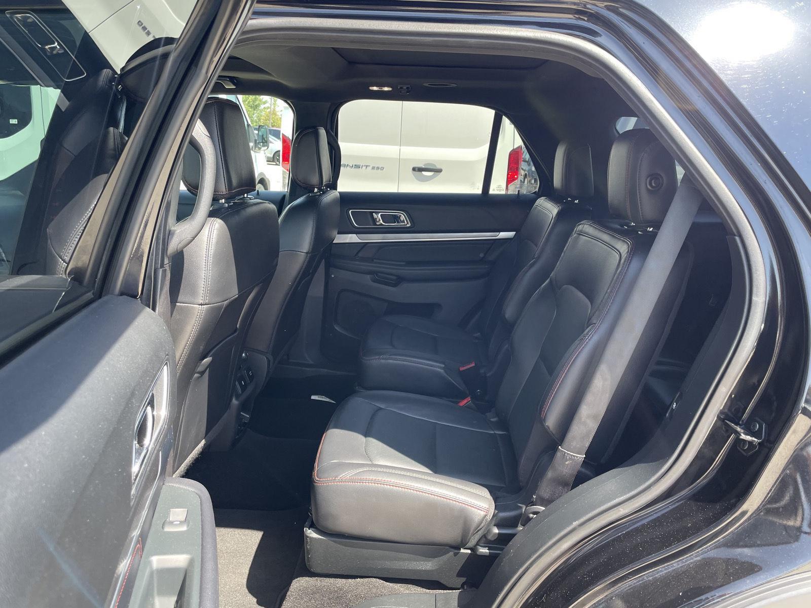 Vehicle photo 20