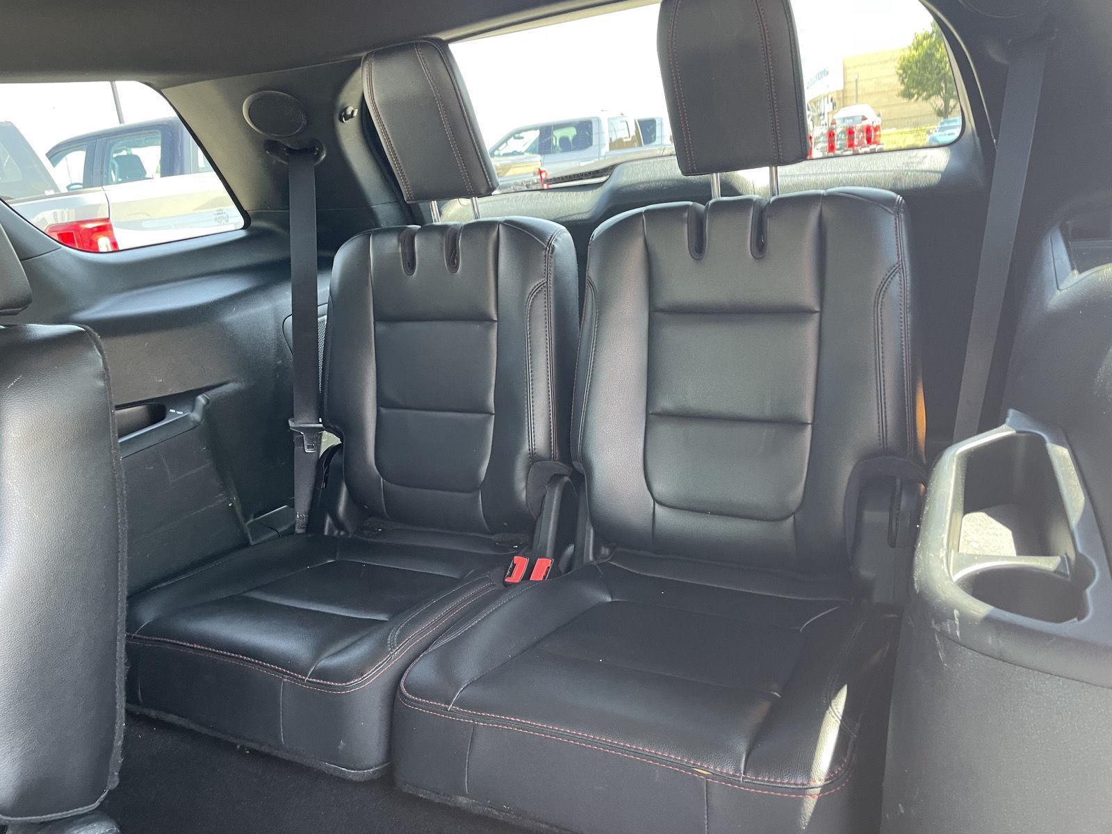 Vehicle photo 21