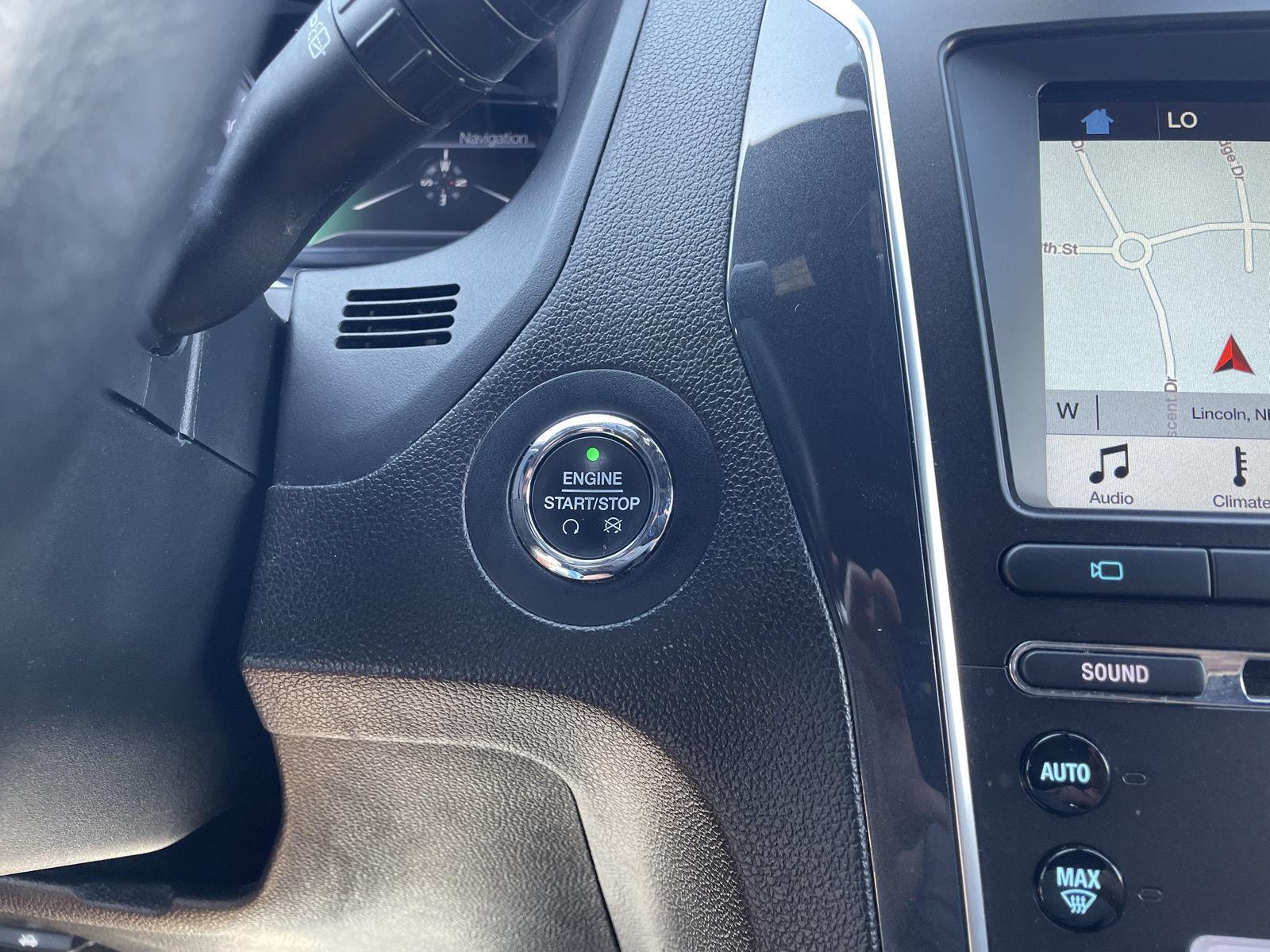 Vehicle photo 28
