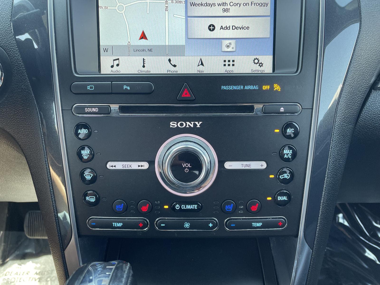 Vehicle photo 29