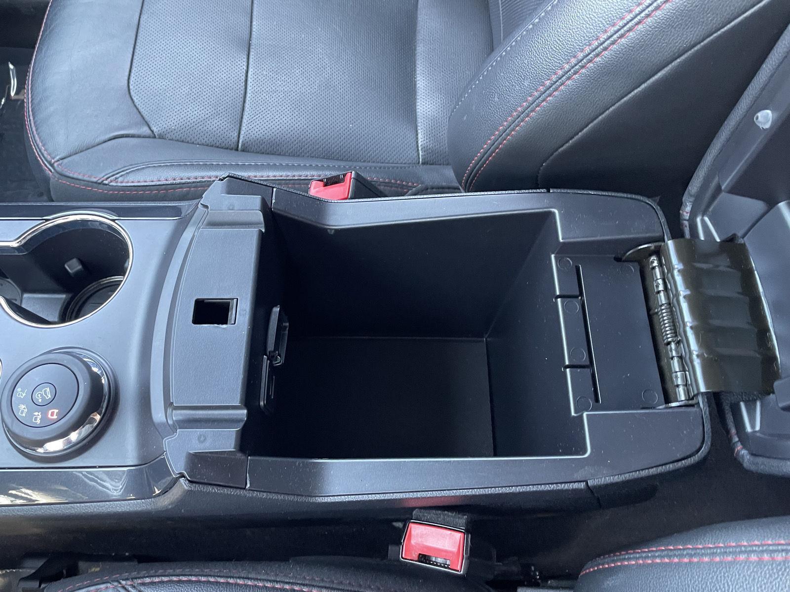Vehicle photo 36
