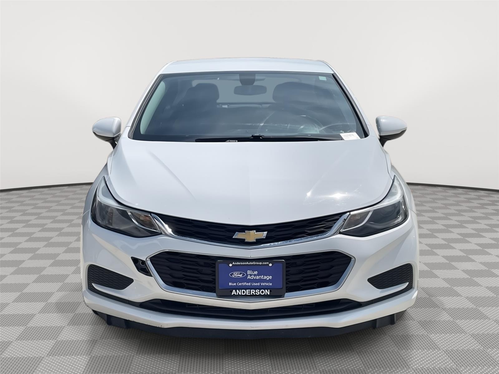 Vehicle photo 4