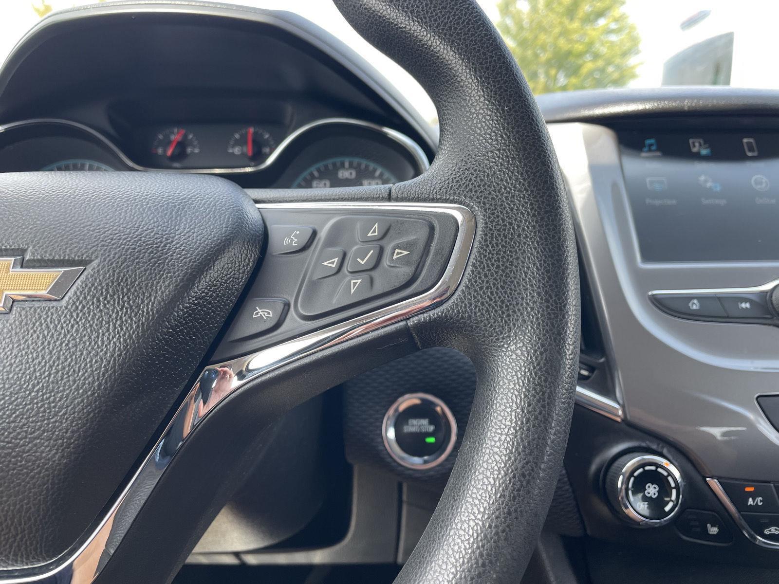 Vehicle photo 14
