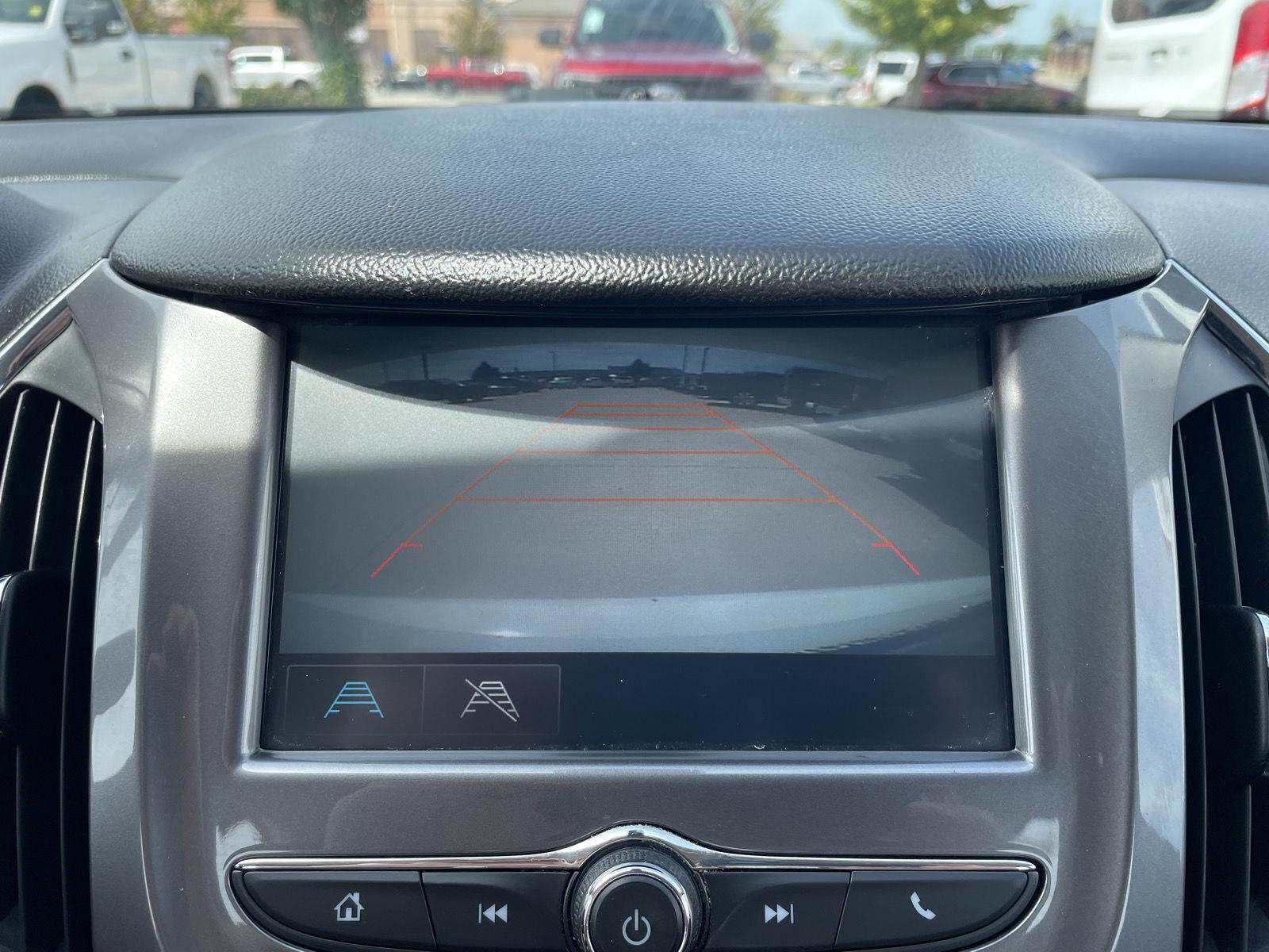 Vehicle photo 23