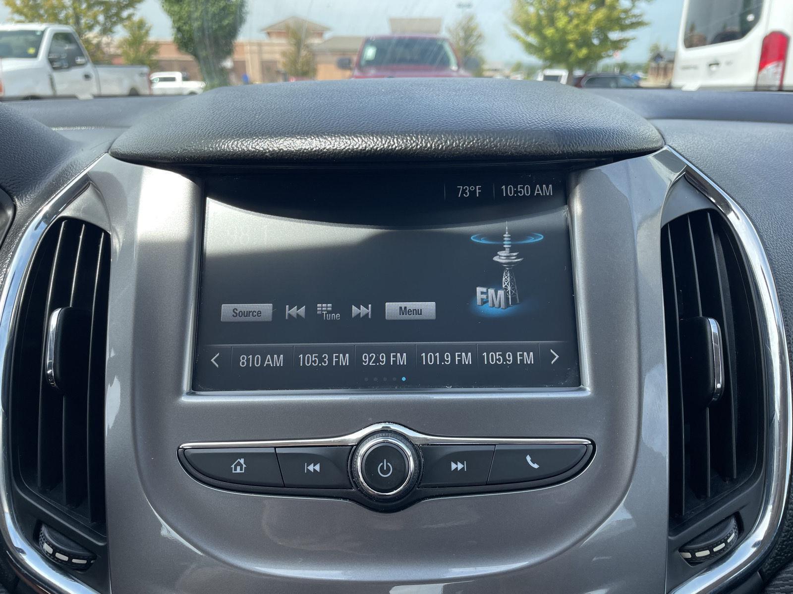 Vehicle photo 25