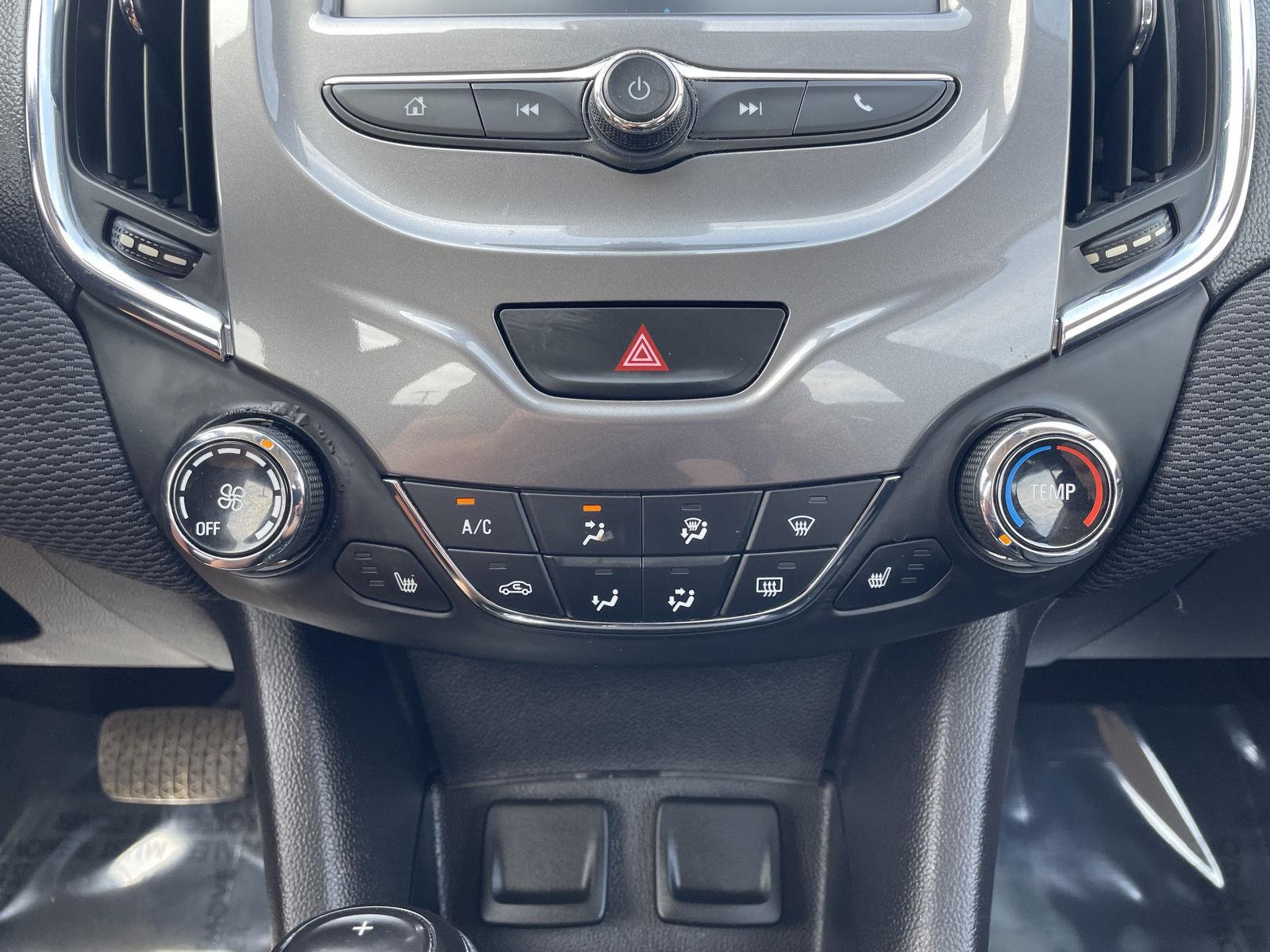 Vehicle photo 26