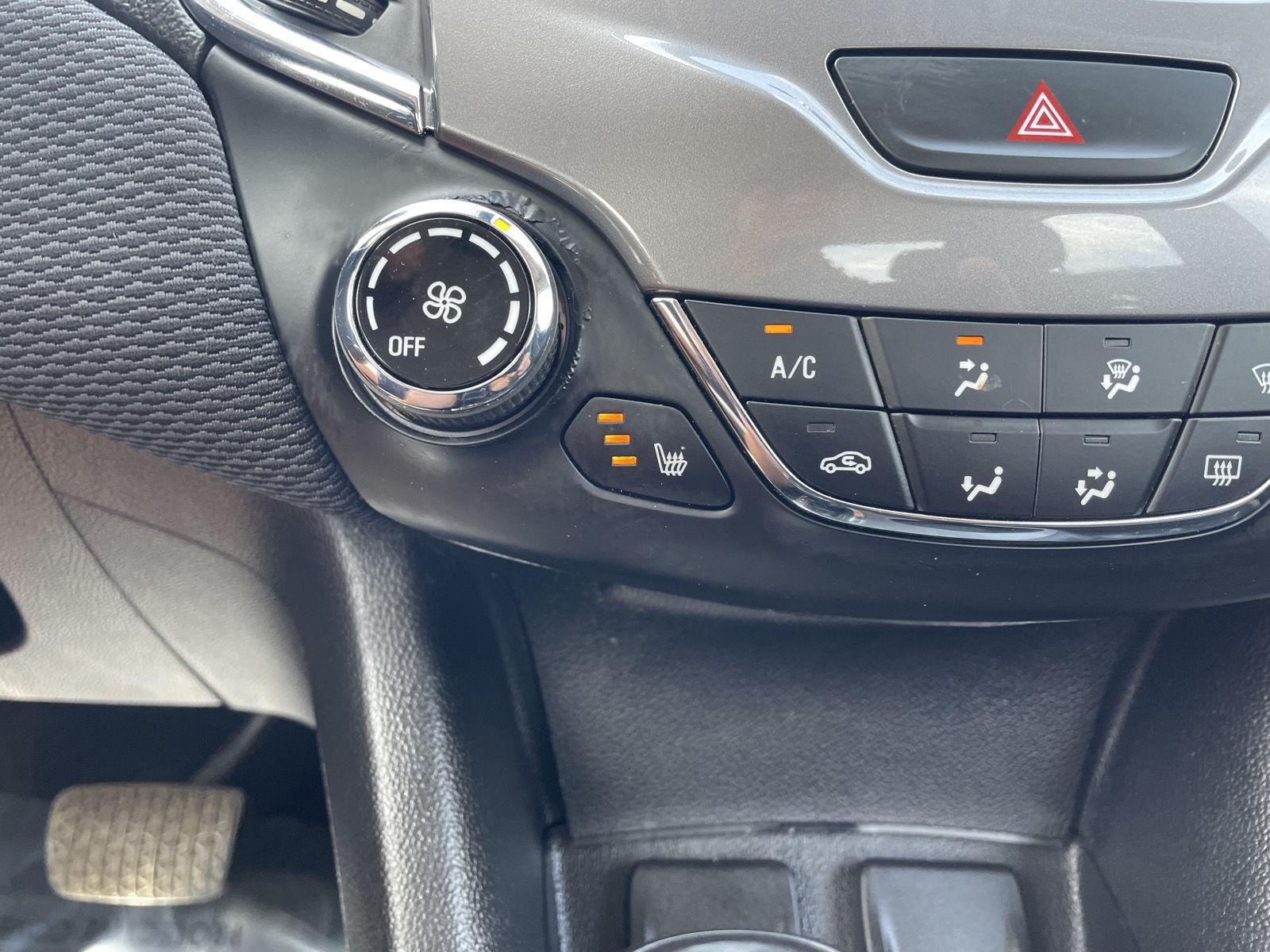 Vehicle photo 27