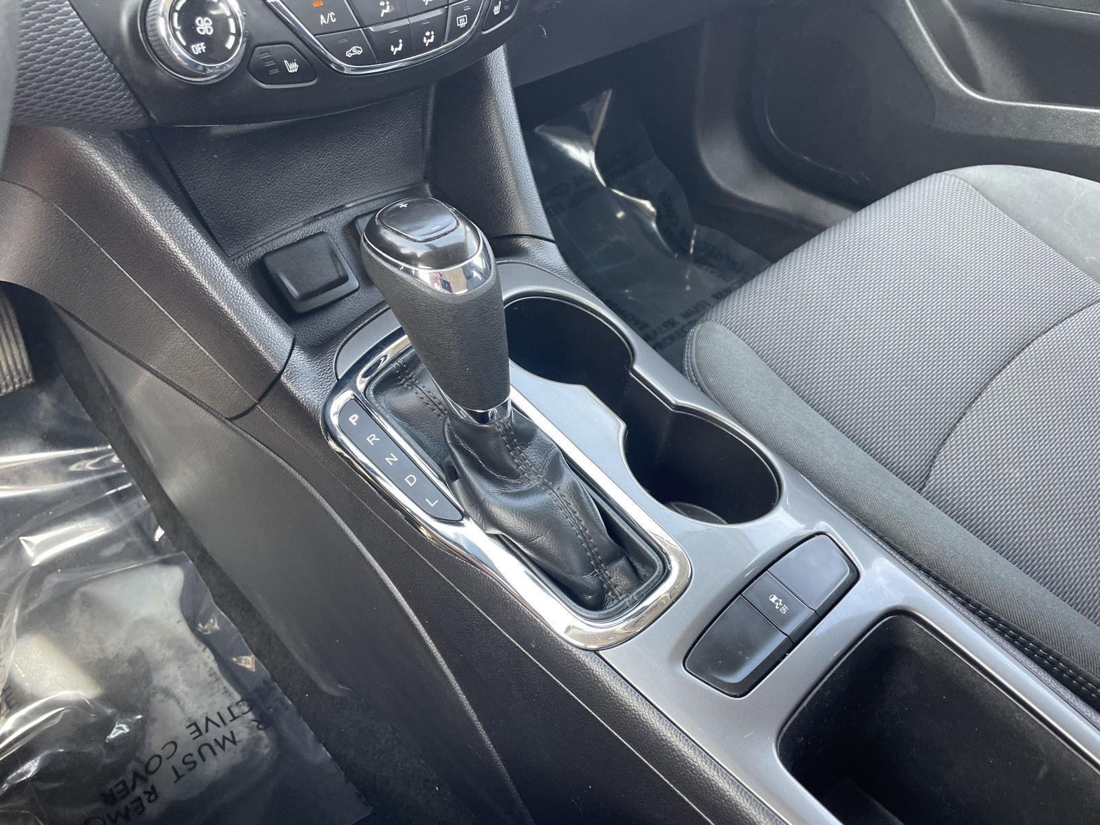 Vehicle photo 30