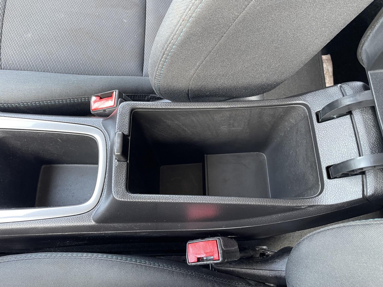 Vehicle photo 31