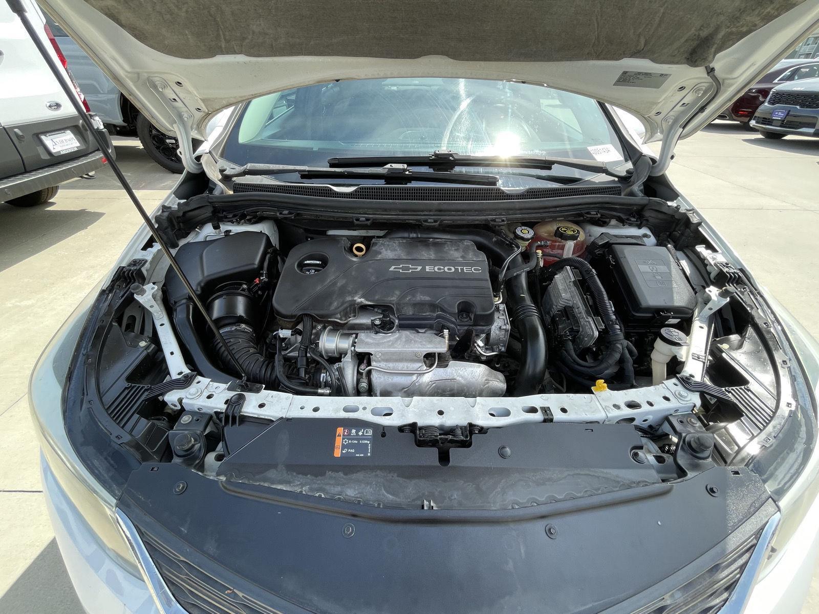 Vehicle photo 34