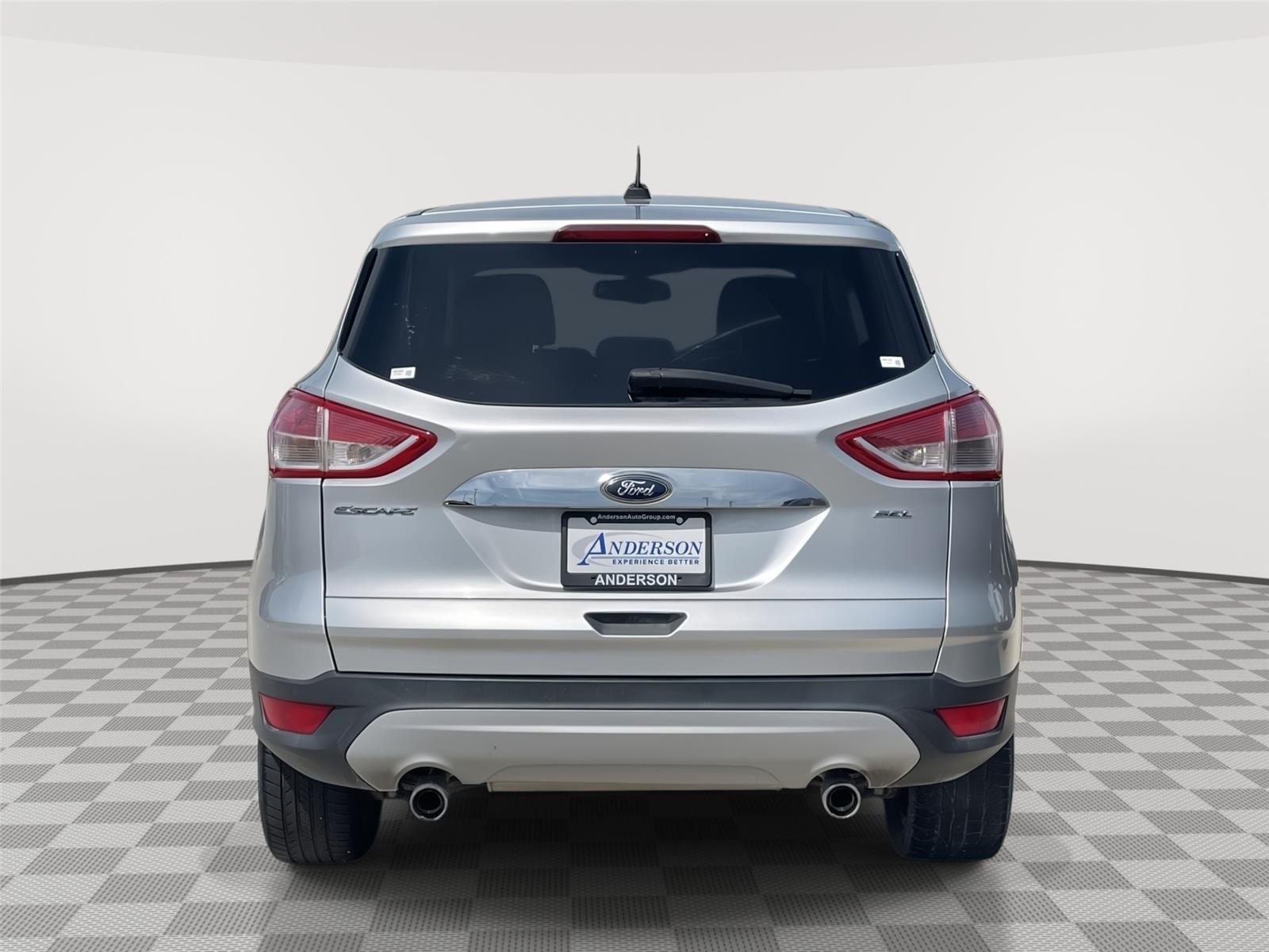 Vehicle photo 8