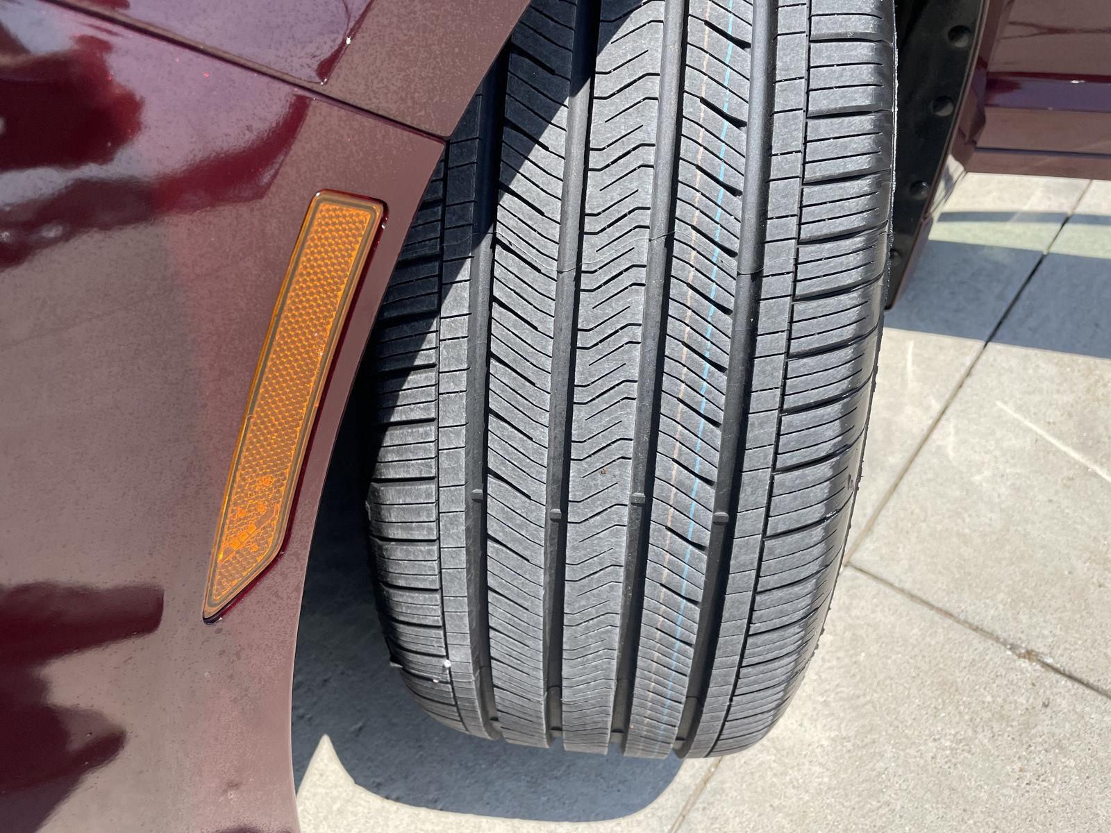 Vehicle photo 11