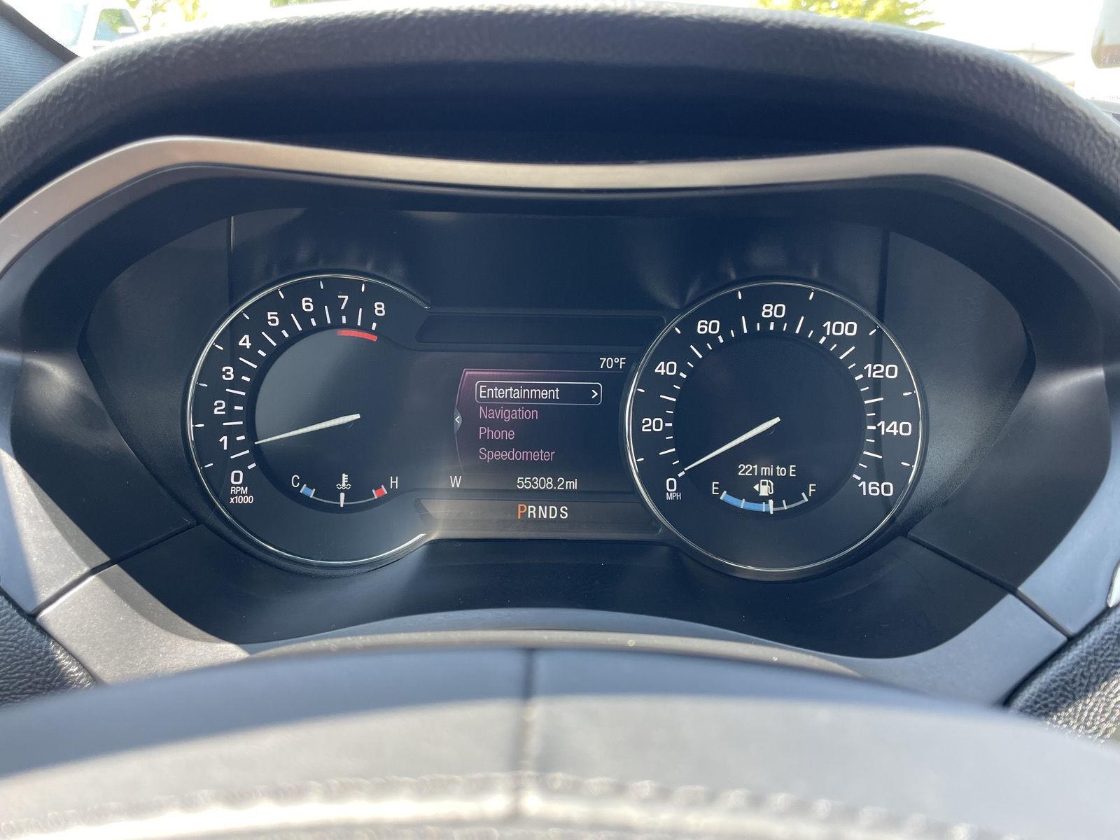 Vehicle photo 15