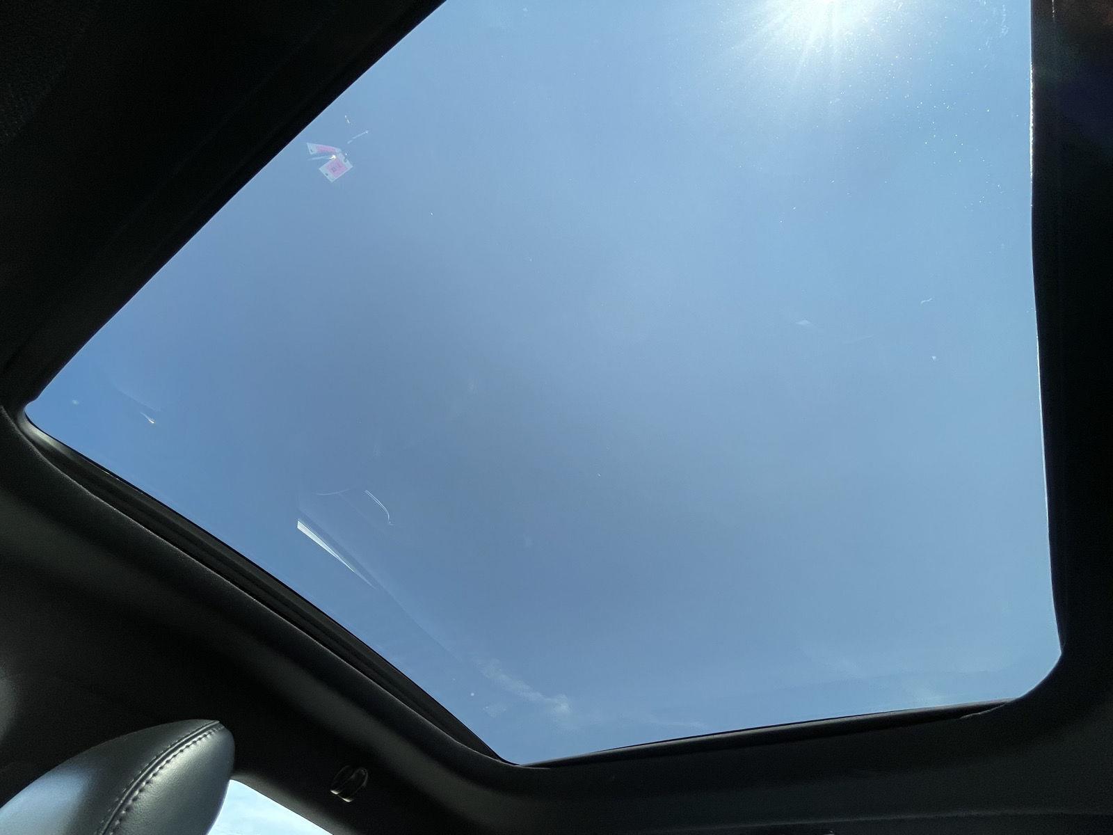 Vehicle photo 22