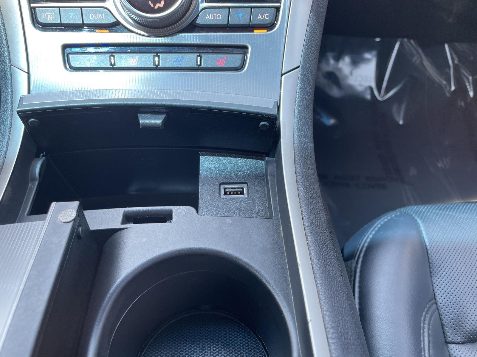 Vehicle photo 28