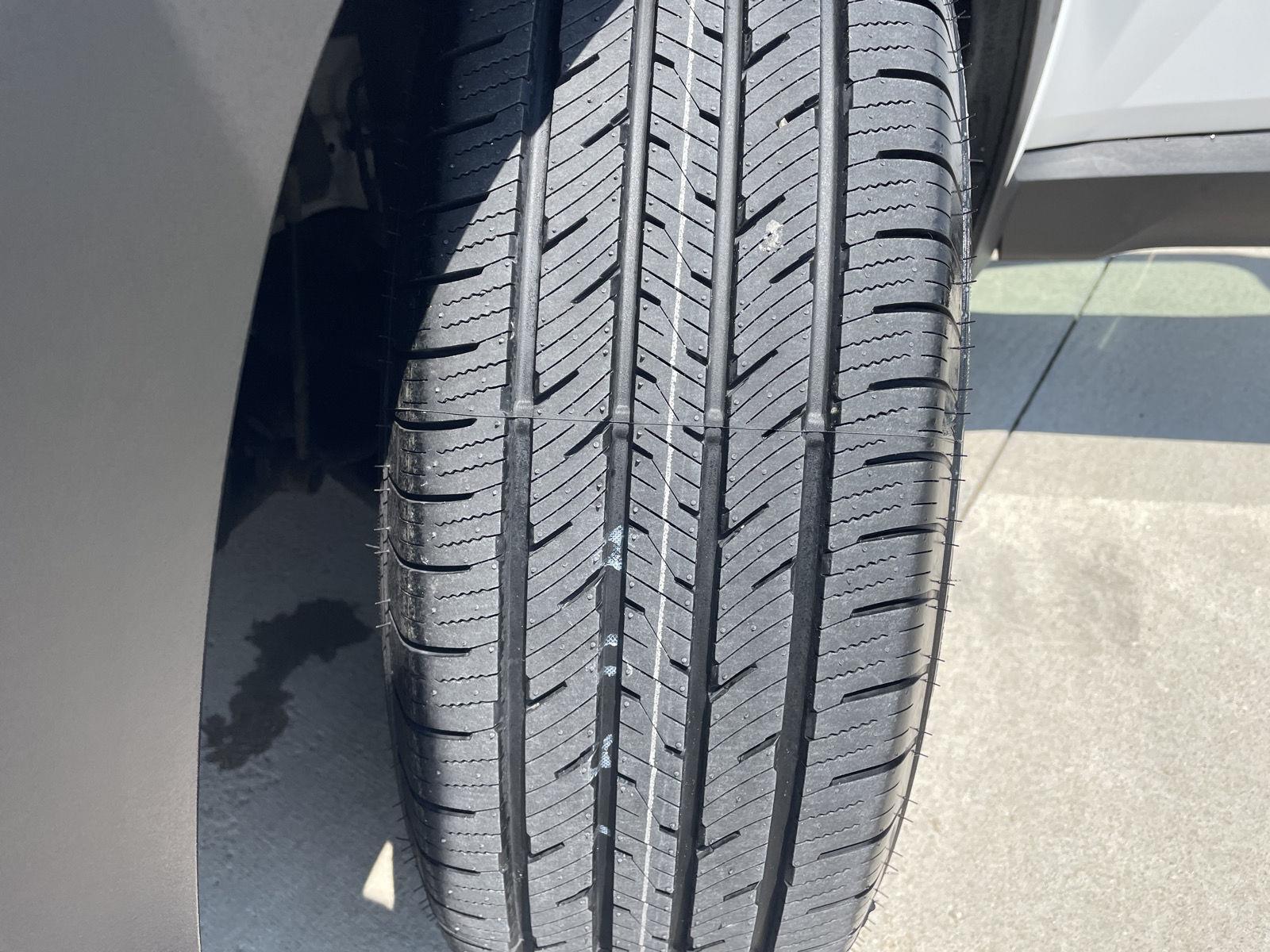Vehicle photo 11