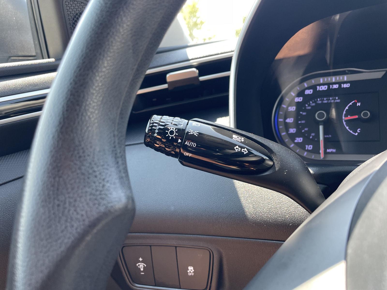 Vehicle photo 16