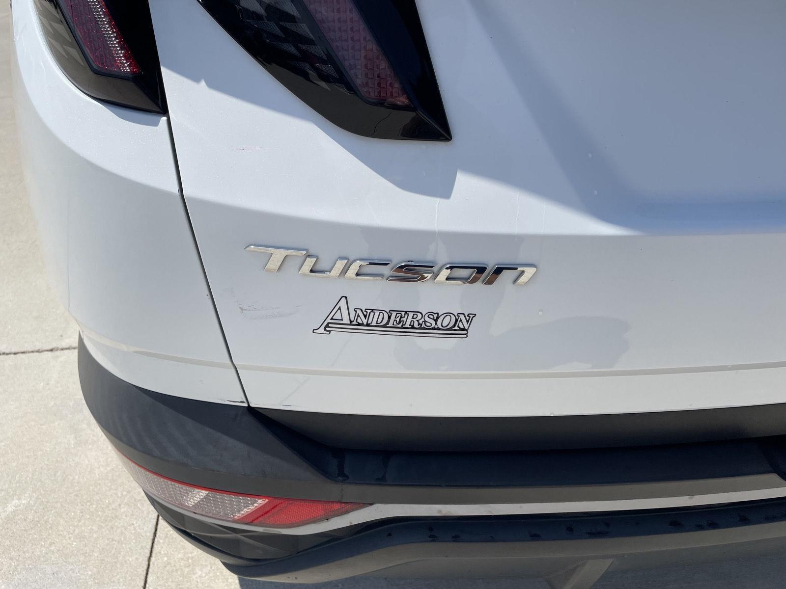 Vehicle photo 35