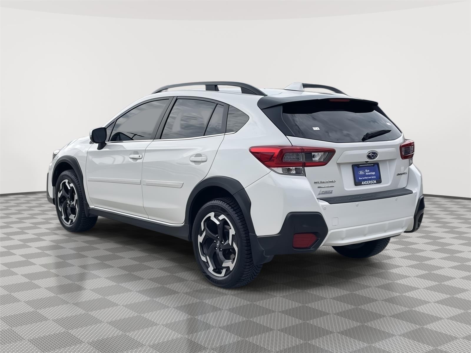 Vehicle photo 9