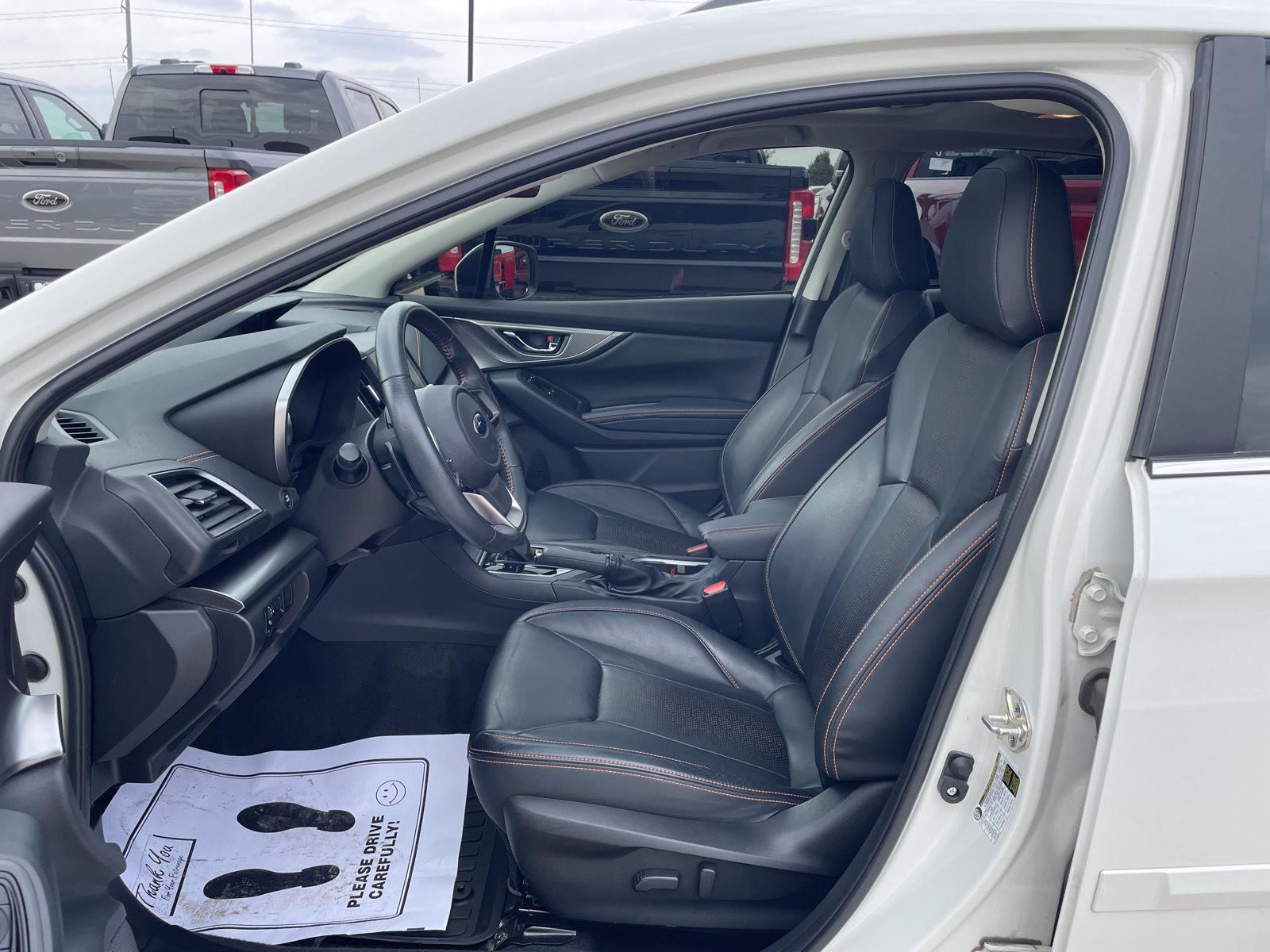 Vehicle photo 17