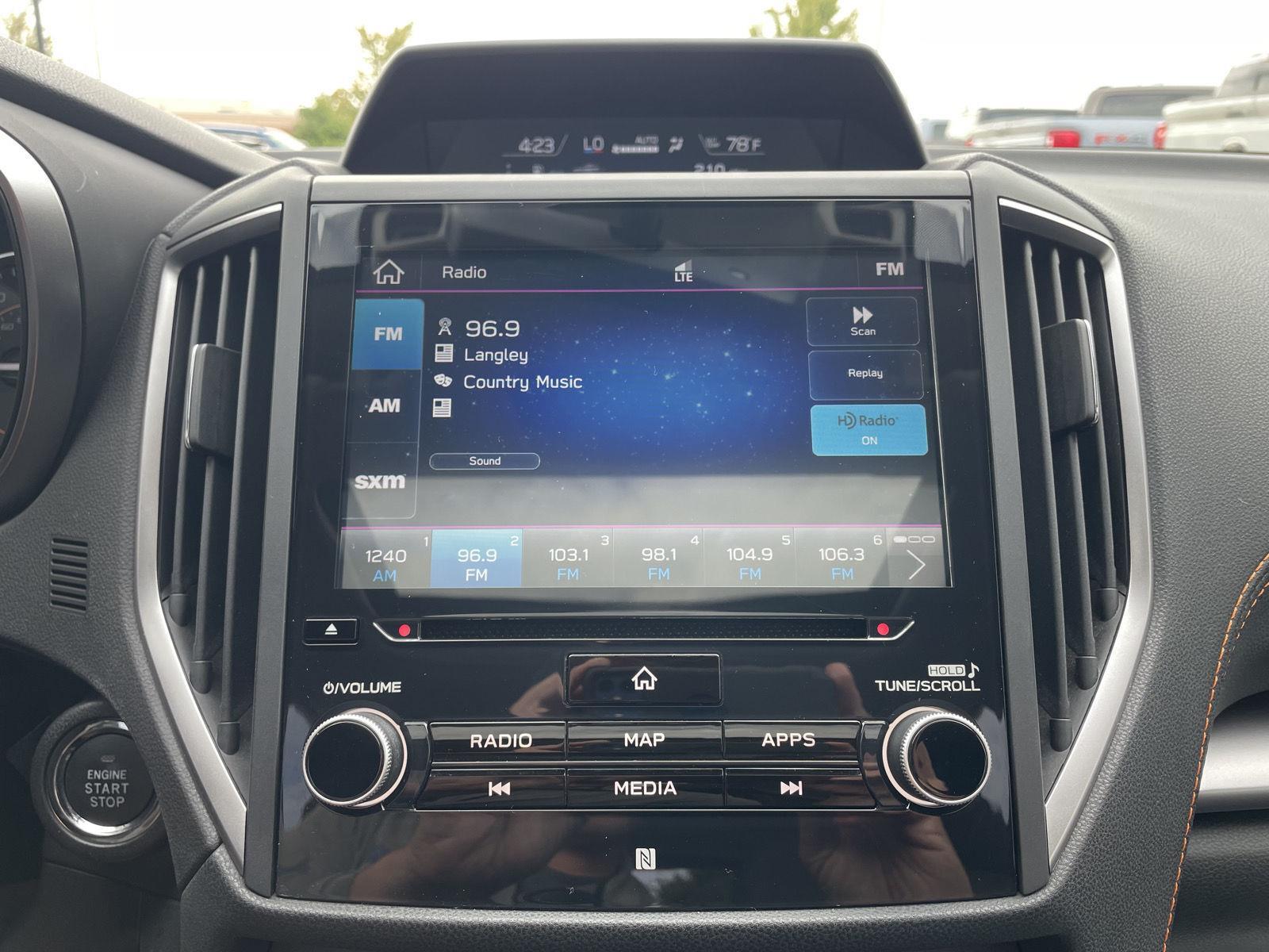 Vehicle photo 26